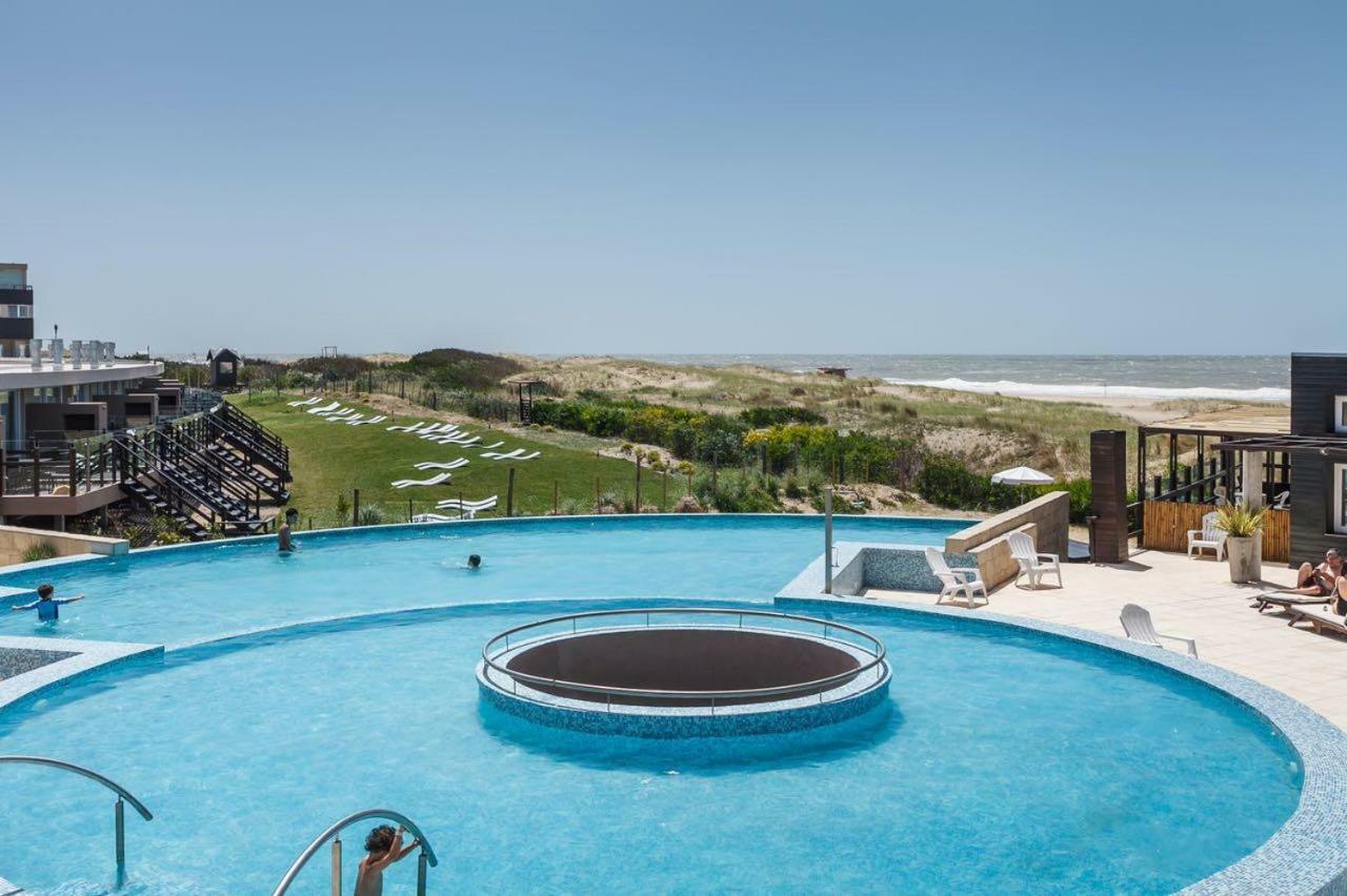 Linda Bay Premium Resort マール・デ・ラス・パンパス エクステリア 写真
